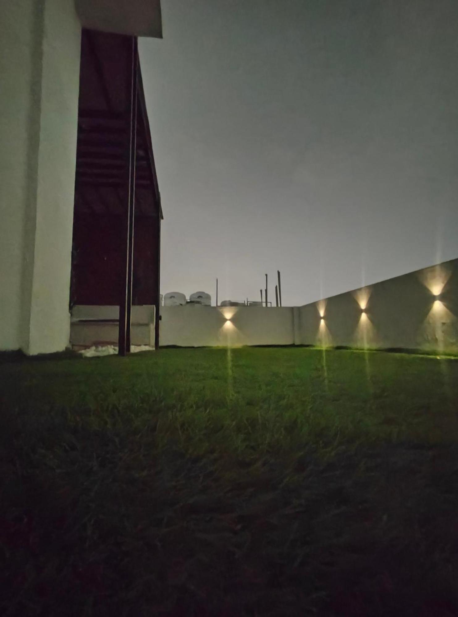 ホテル Enchanted The Roof Rekha, With Private Trace Garden ニューデリー エクステリア 写真
